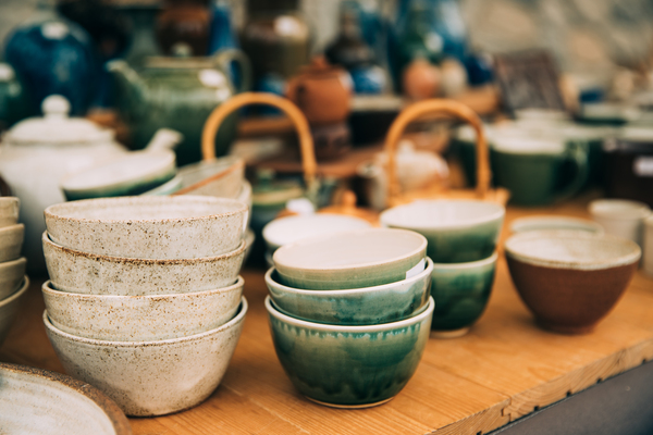 Ceramic or Glass mugs: Which one to choose?