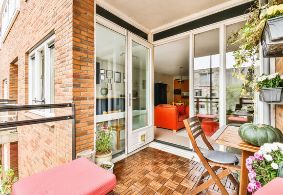 4 fascinating decorative ideas for your balcony
