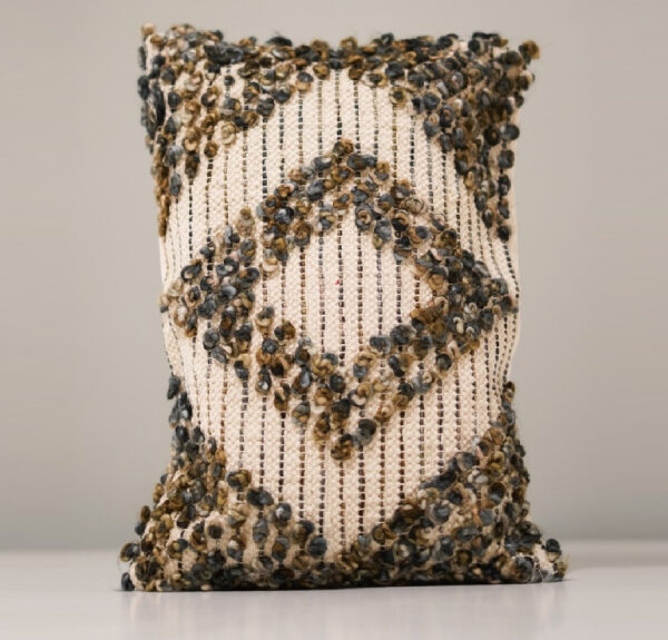 3 phenomenal ways to decorate your home interior with cushions