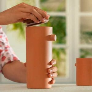 Knurl Terracotta Bottle with Wooden Lid